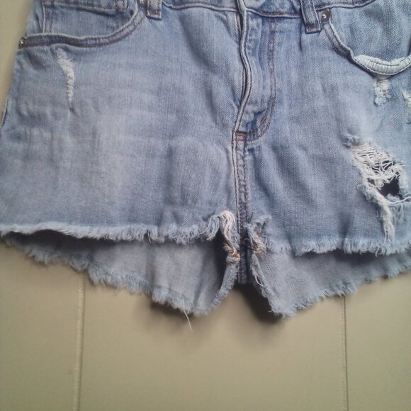 Bullhead Shorts 5 Denim Distressed Raw Hem Blue - Picture 8 of 12